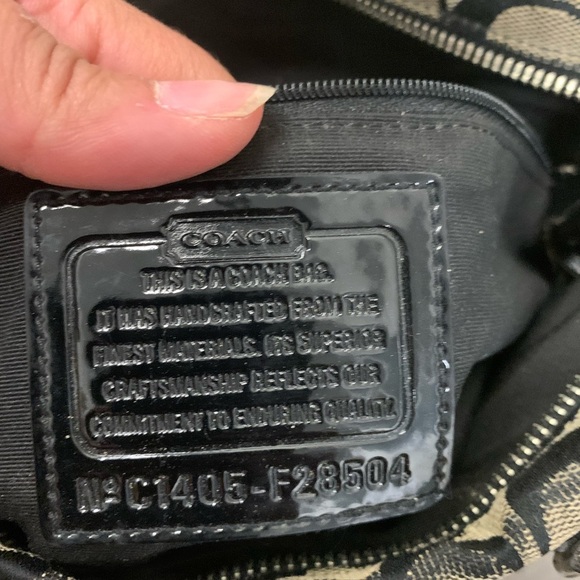 Vintage coach f28504 Coach Signature Black and Tan Tote Bag - Picture 7 of 9